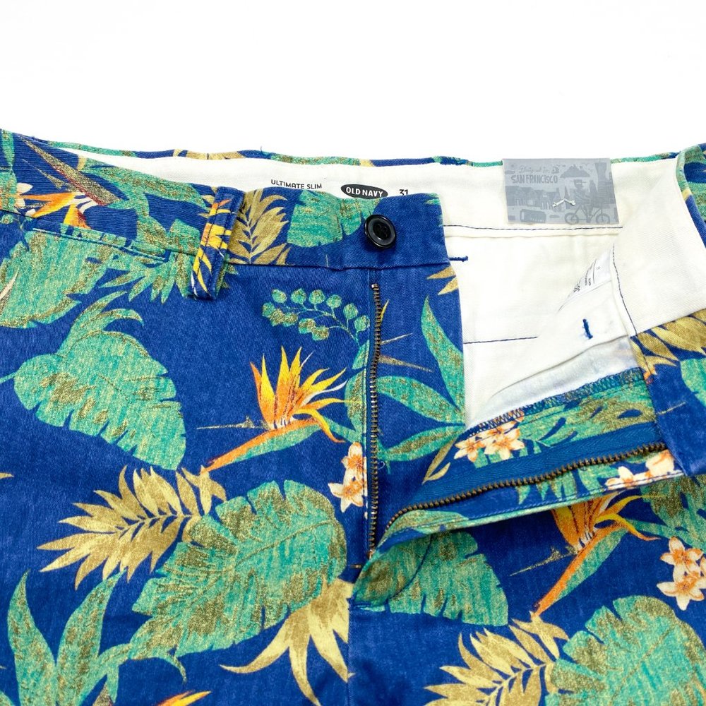 Old Navy Ultimate Slim Size 31 At Knee Floral Hawaiian Shorts NEW NWT - Picture 2 of 4
